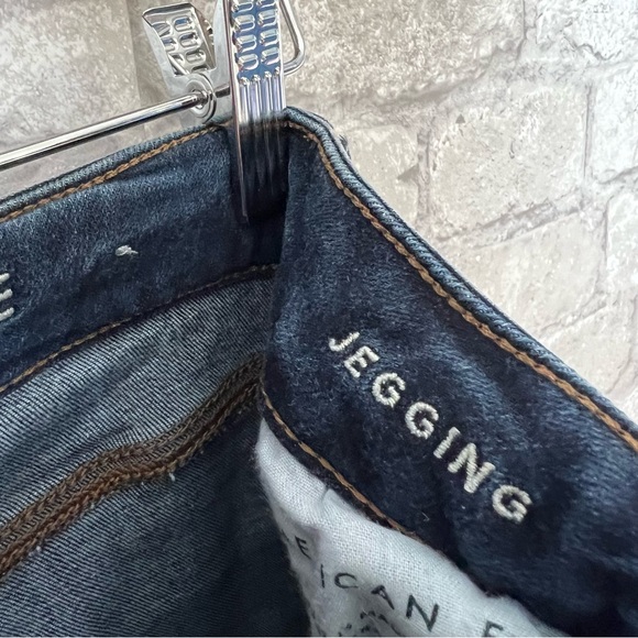 Bundle of Two American Eagle Outfitters Women Sizes 0 Long/Regular Jegging Jeans - Picture 14 of 16